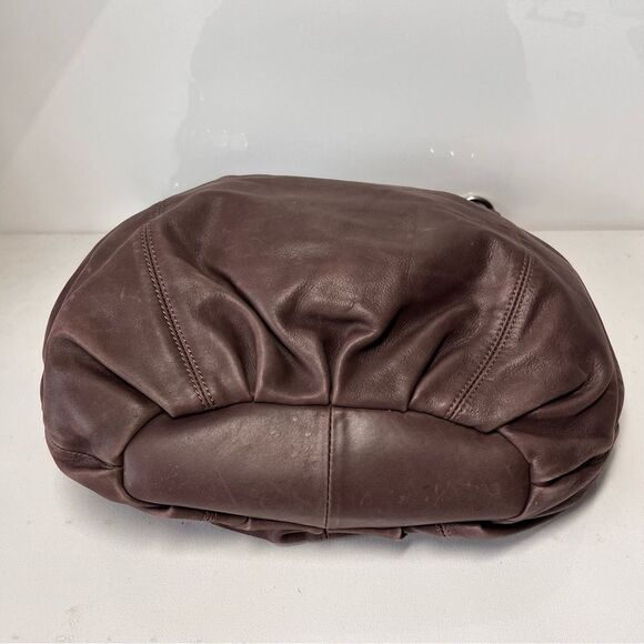 B. Makowsky Super Soft Leather Boho Large Shoulder Bag - Picture 7 of 12